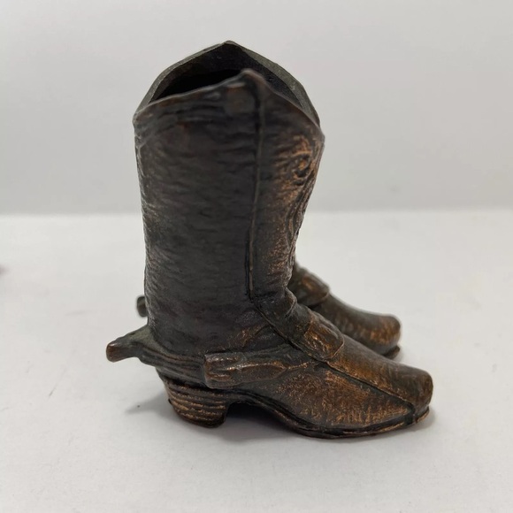 VTG Horse Saddle Salt & Pepper Shakers Cowboy Boots Toothpick Holder Metal Japan - Picture 8 of 12
